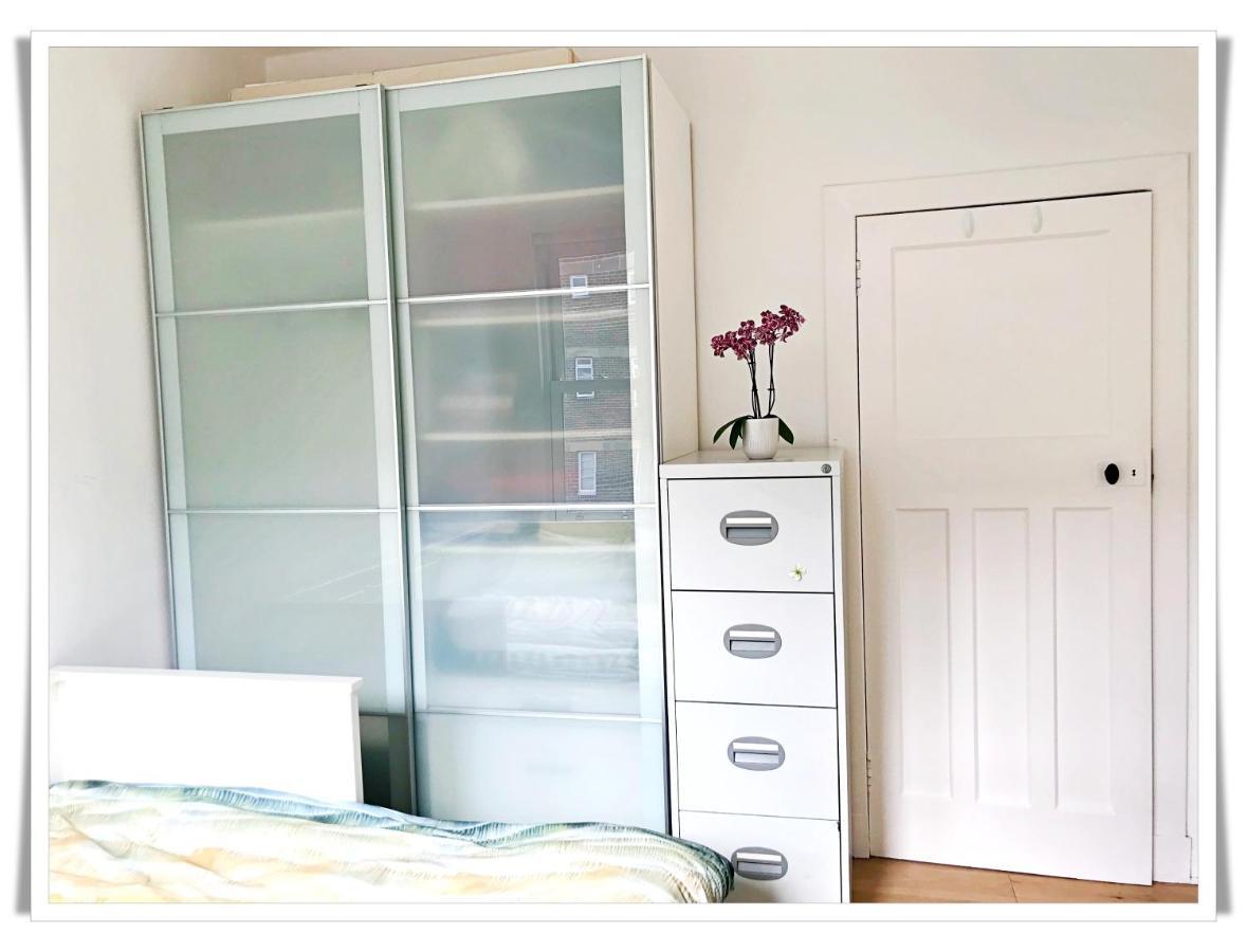 Spacious And Modern 2 Bedroom Flat Near The City Centre Edimburgo Exterior foto