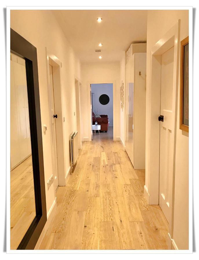 Spacious And Modern 2 Bedroom Flat Near The City Centre Edimburgo Exterior foto
